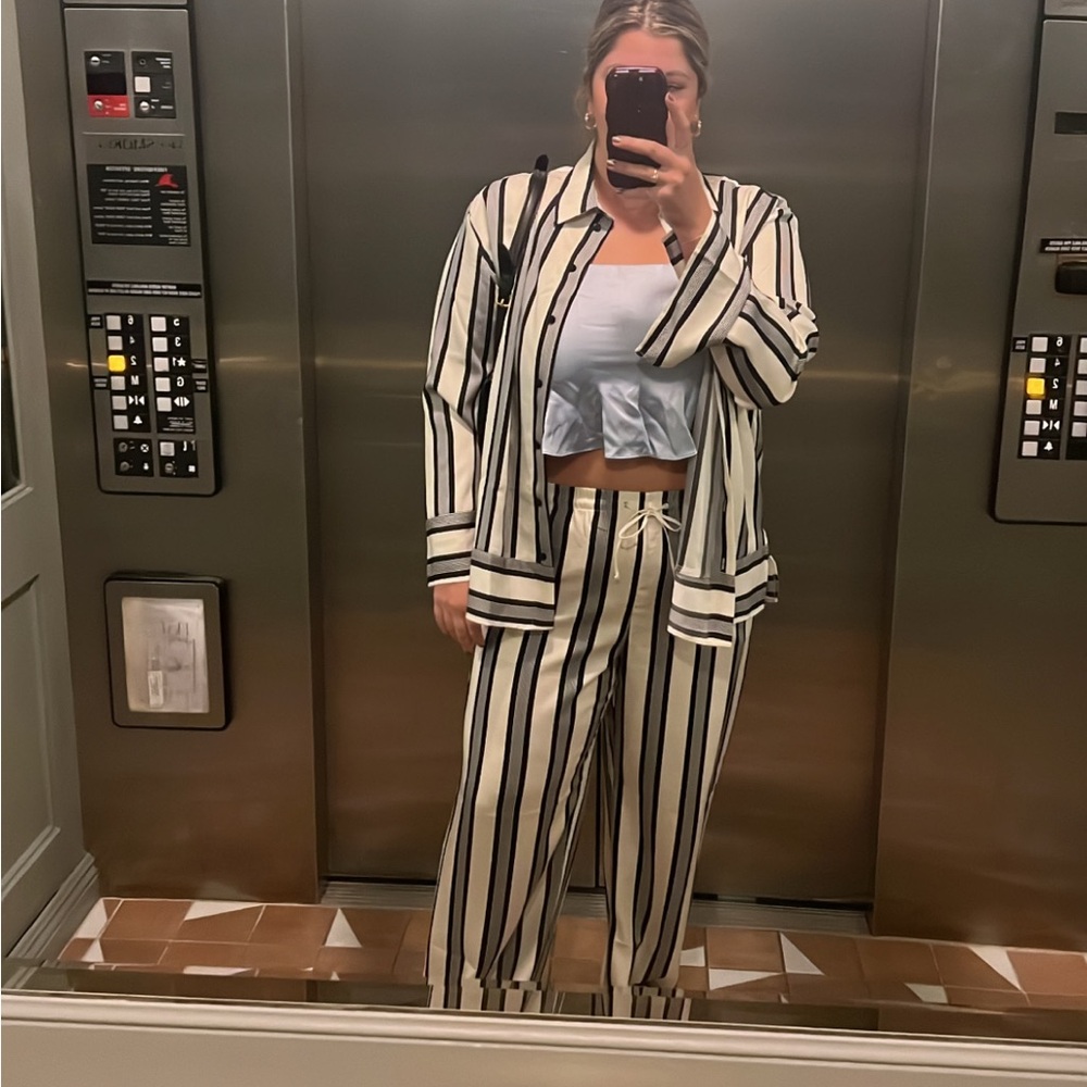 H&M Cream and Black Vertical Stripe Loose-Fit Shirt